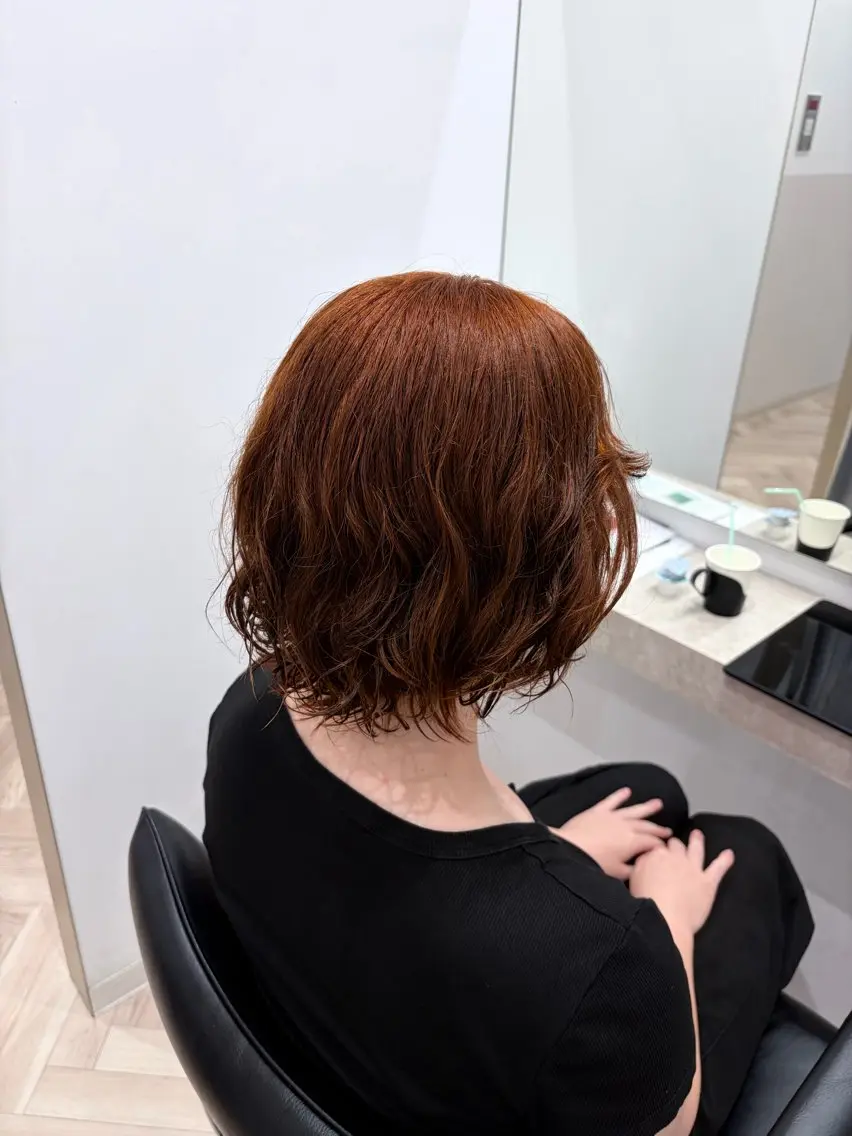 ショート カラー パーマ ダブルカラー オレンジ ヘアカラー レイヤー透明感カラー /gima🌱のヘアスタイル