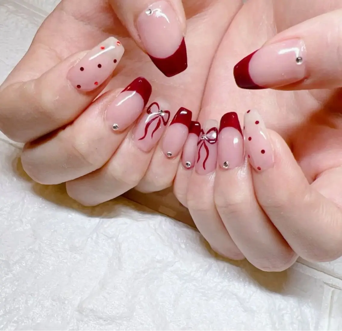 ネイル チークネイル フレンチネイル グラデーション 韓国ネイル マグネットネイル Hana Nailのネイルデザイン