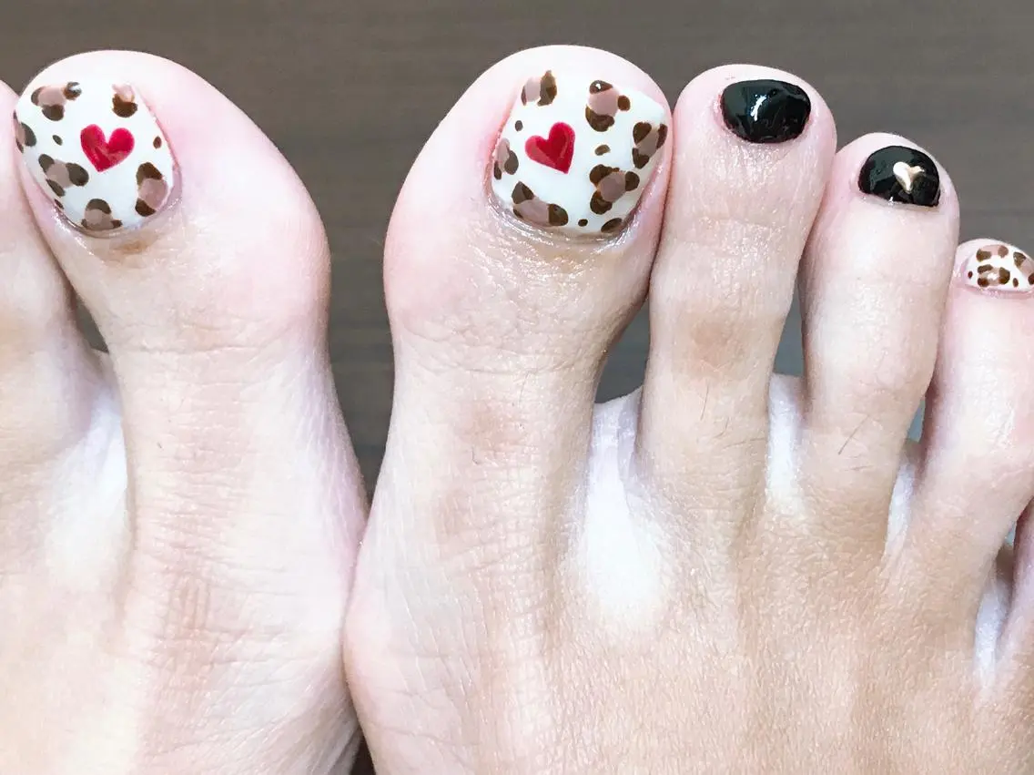 ネイル フットネイル NailSalon Fluraのネイルデザイン