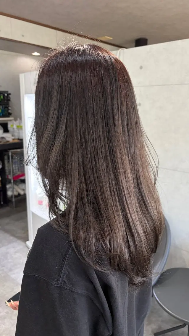 セミロング ショートボブ ボブ ハイライト 髪質改善 レイヤーカット カット ヘアカラー REVE 美容室のヘアスタイル