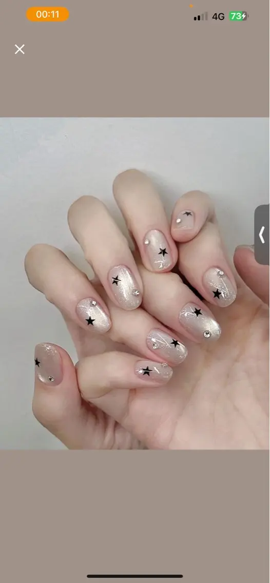 ネイル 長さ出し フットネイル フレンチネイル ジェルネイル 韓国ネイル More Glam 池袋東口店のネイルデザイン