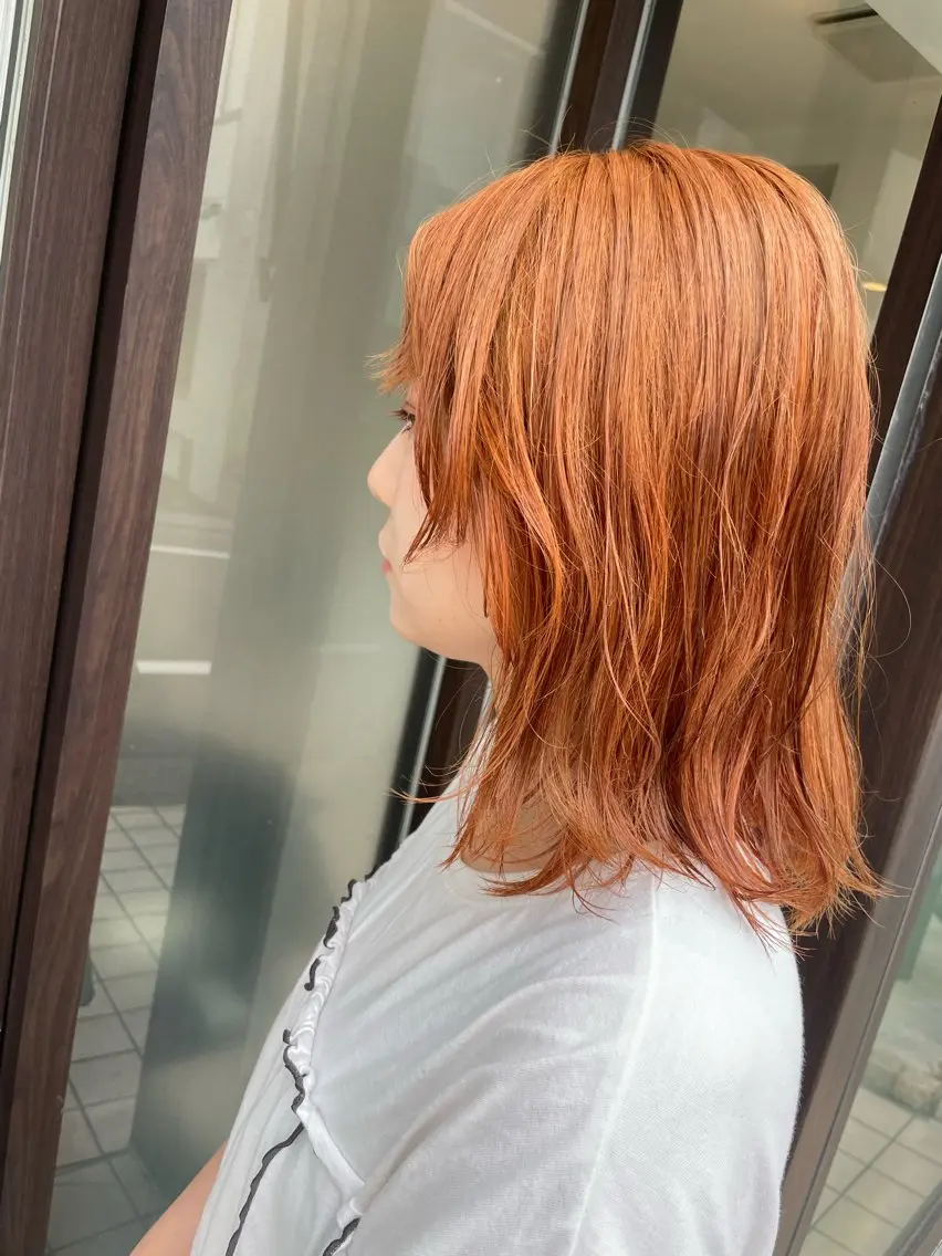 ミディアム カラー ブリーチ オレンジ 顔周りカット レイヤーカット その他 田邊 仁美のヘアスタイル