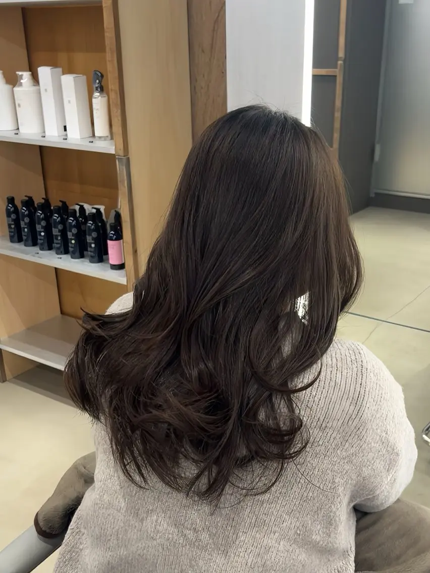 カラー ヘアカラー トリートメント 渡辺 愛里のヘアスタイル