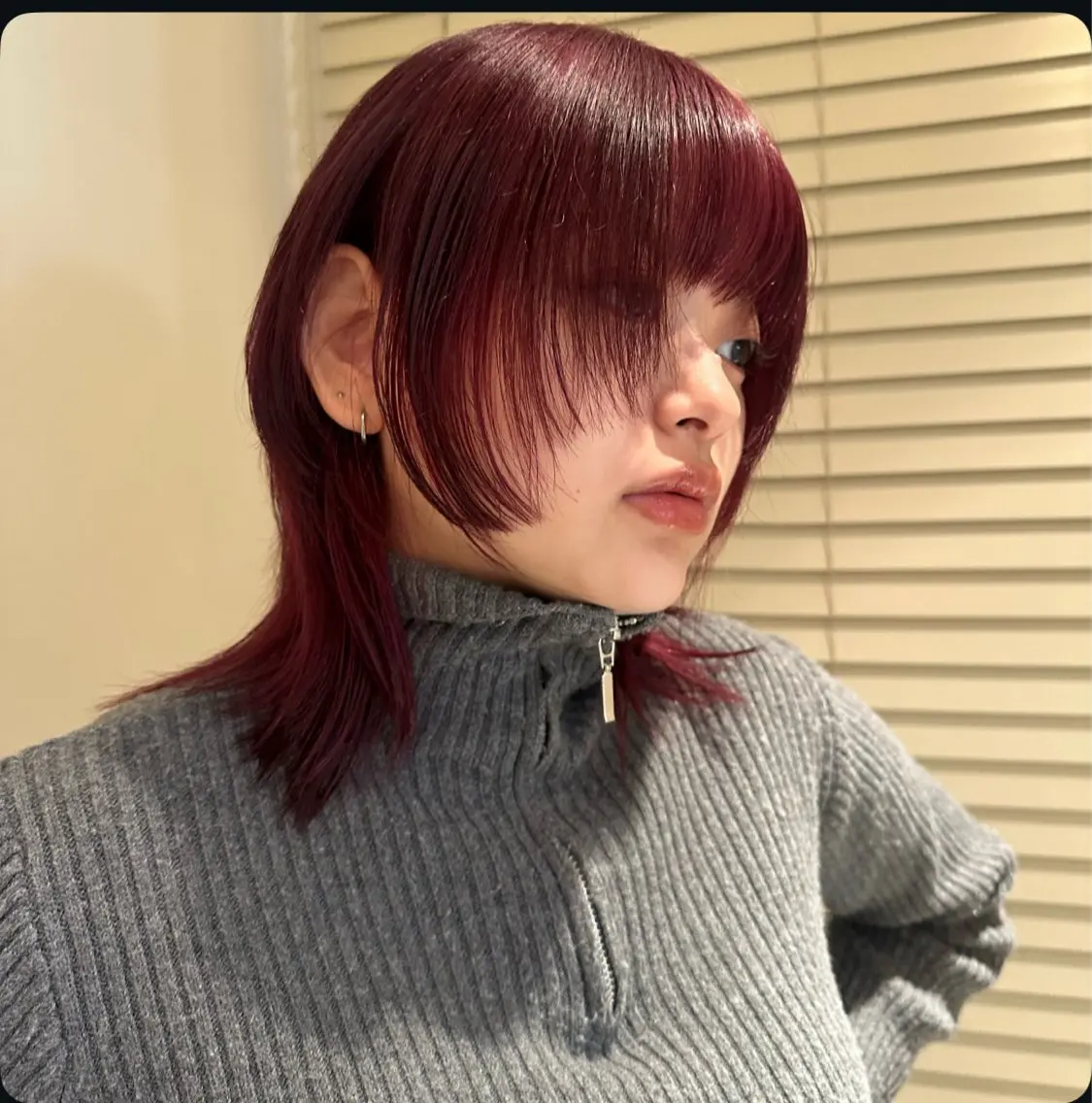 ミディアム カラー ボルドーカラー ❤️アヤカ レイヤーカット❤️のヘアスタイル