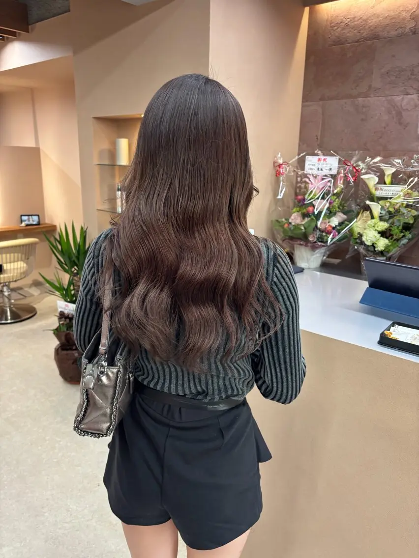 カラー ROCCOeast RURIのヘアスタイル