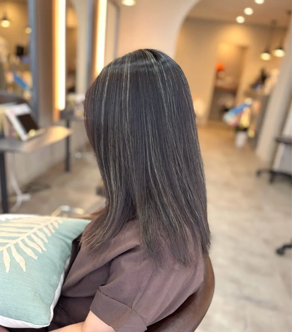 🔥ミニモ限定🔥【ニュアンス白髪ぼかしハイライト+カラーカット+TR】14850円 ご相談下さいの写真