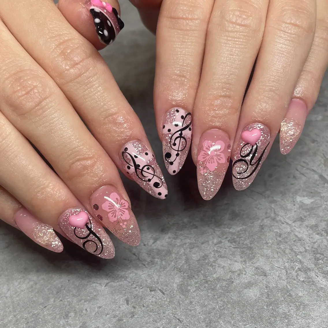 ネイル ハンドネイル IROHA NAIL nanaのネイルデザイン