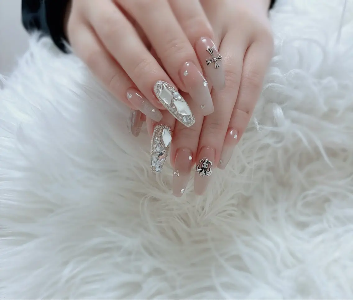 ネイル ESPOIR Ｎのネイルデザイン