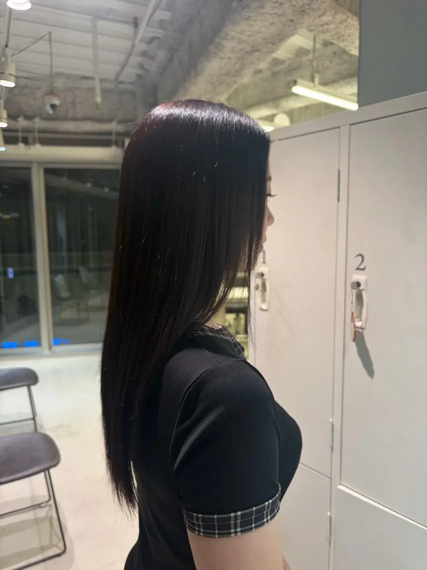 カラー 阪上 彩羽のヘアスタイル