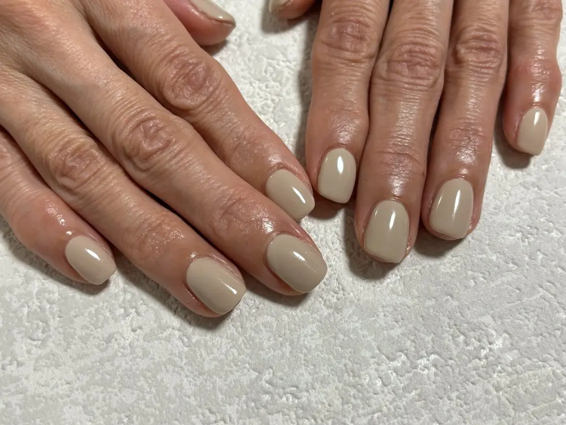 ネイル オーロラネイル フットネイル フレンチネイル ジェルネイル 韓国ネイル ハンドネイル mogunail &blowのネイルデザイン