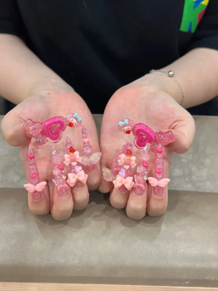 ネイル ジェルネイル 韓国ネイル 持ち込み シンプルネイル ワンホンネイル ハンドネイル 🎀Aura. Yurachanのネイルデザイン