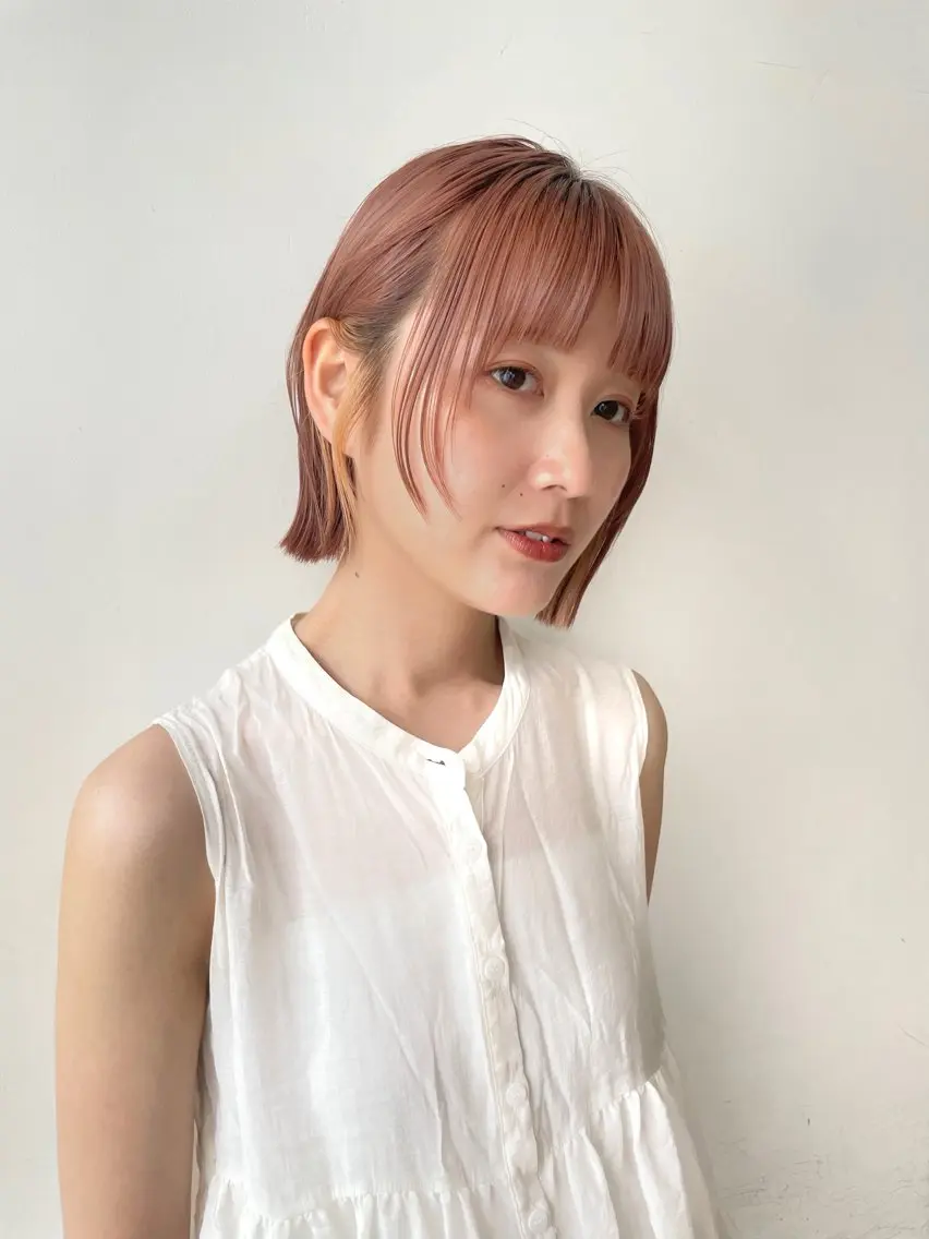 ショート カラー ボブ 顔まわり🥨レイヤー /透明感/水口舞奈のヘアスタイル