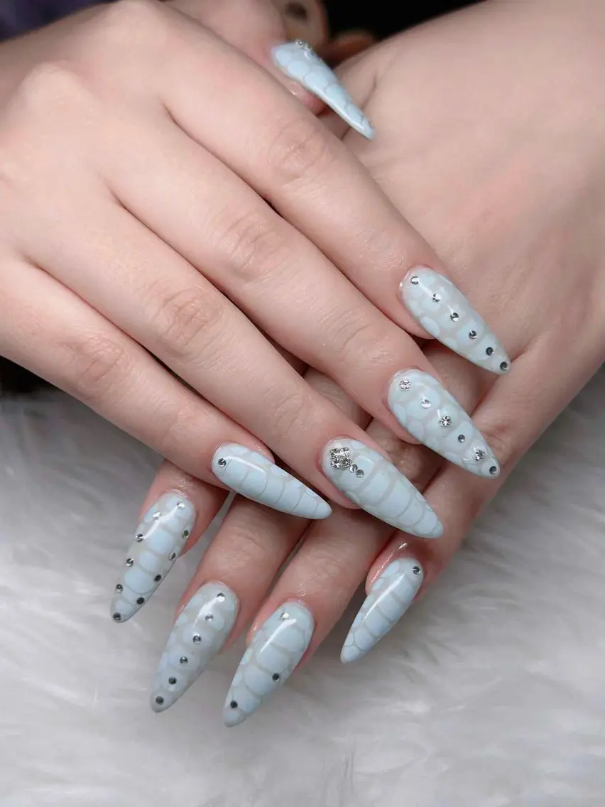 ネイル オーロラネイル フレンチネイル ジェルネイル ハロウィン キラキラネイル ハンドネイル H.baby Nail Salonのネイルデザイン