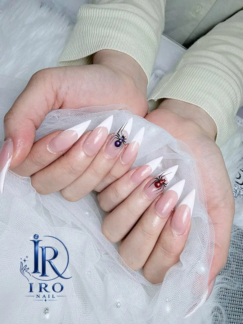 ネイル ハンドネイル IRO Nail Studioのネイルデザイン