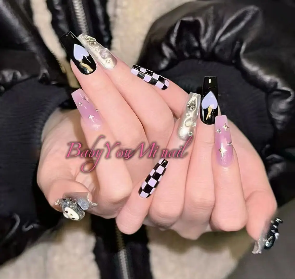 ネイル オーロラネイル フラワーネイル フットネイル フレンチネイル ジェルネイル ハンドネイル BabyYouMi nailのネイルデザイン