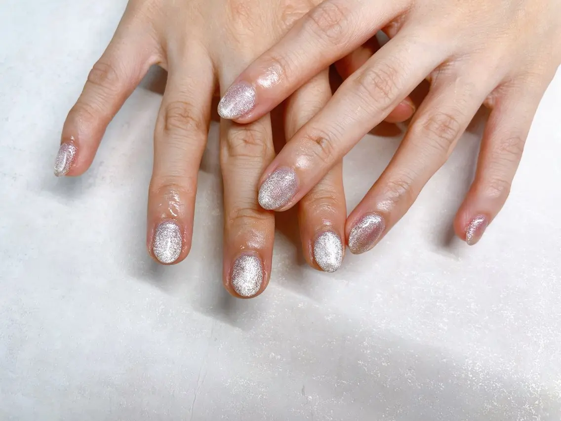 ネイル オーロラネイル フラワーネイル フットネイル フレンチネイル ジェルネイル ハンドネイル mogunail &blowのネイルデザイン