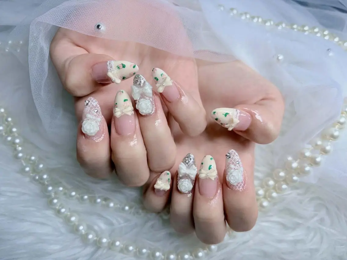 ネイル オーロラネイル 成人式 フレンチネイル グラデーション ハロウィン ハンドネイル H.baby Nail Salonのネイルデザイン