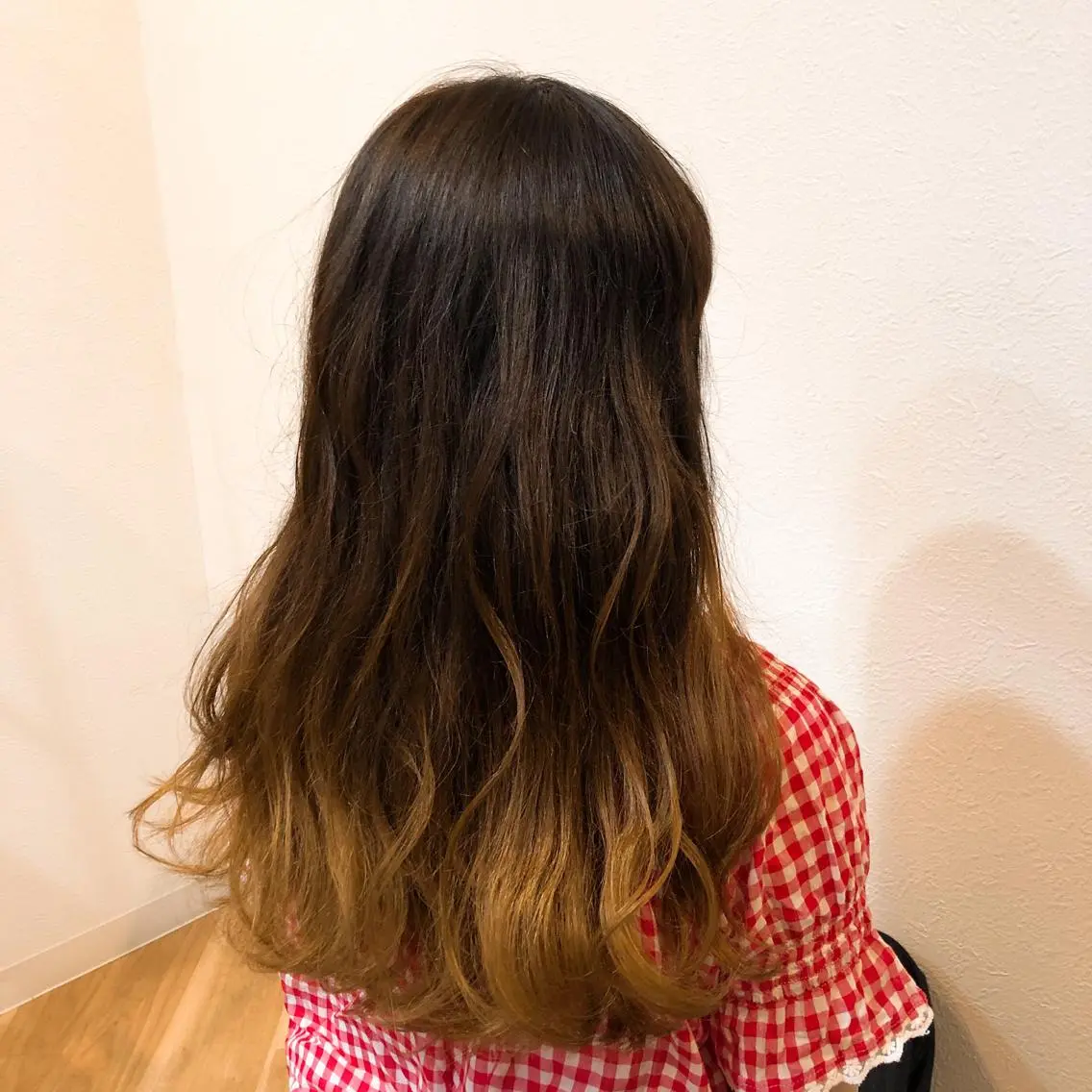 ロング カラー カット ヘアカラー トリートメント 髪質改善／艶カラー 🫧harunaのヘアスタイル