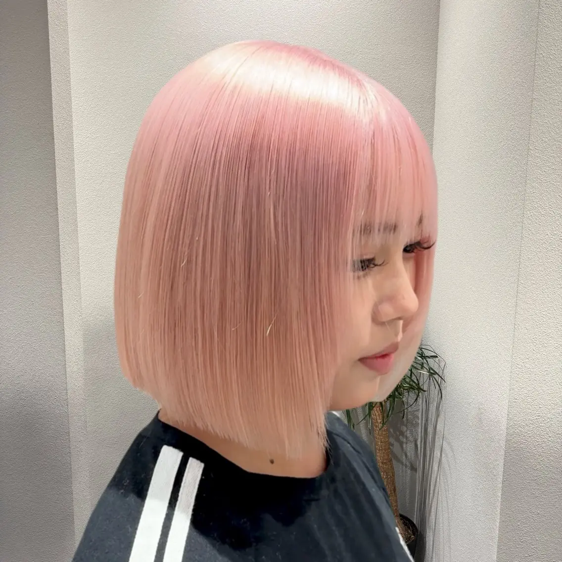 ショート カラー ブリーチ ケアブリーチ ハイトーンカラー ピンクカラー ホワイトピンク ヘアカラー ヘアセット ✨ブリーチ支持No1 複雑履歴修正/舘岡のヘアスタイル