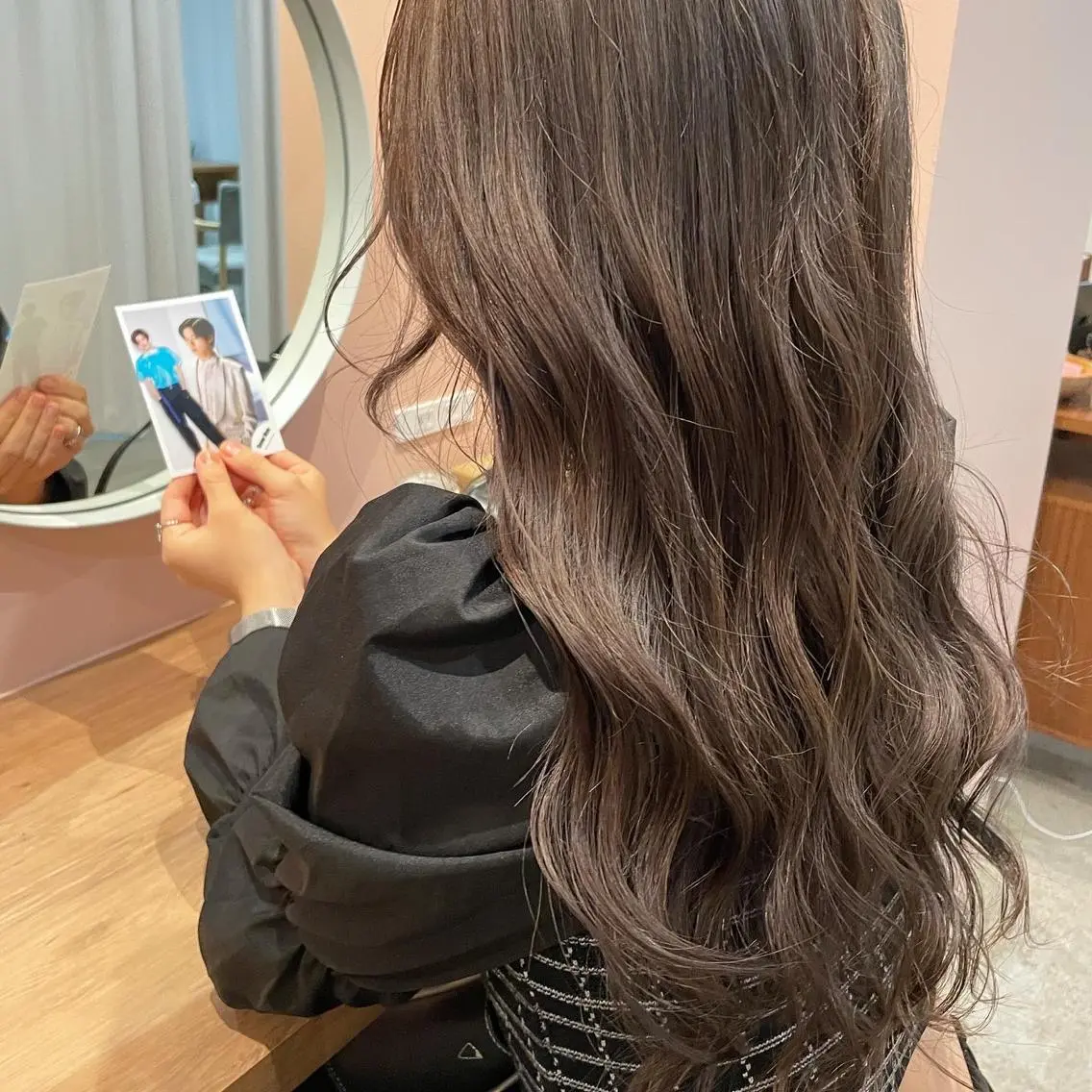 セミロング カラー ヘアアレンジ REONA🪽✨薬院 レイヤーカット🫧のヘアスタイル