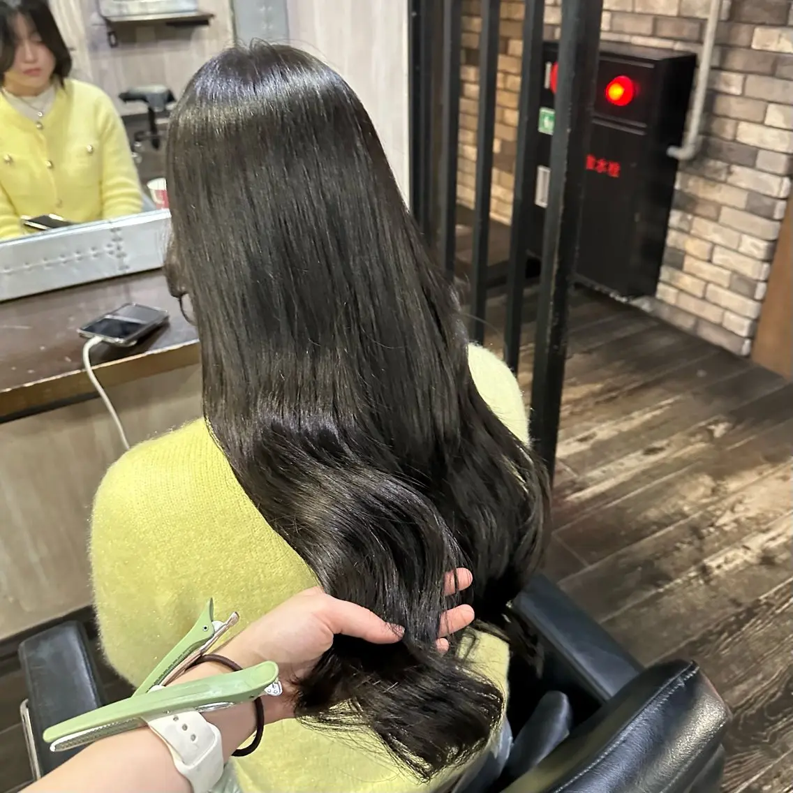 カラー 透明感カラー グレージュ オリーブグレージュ オリーブグレー レイヤー🌟 縮毛矯正🩷はるなのヘアスタイル