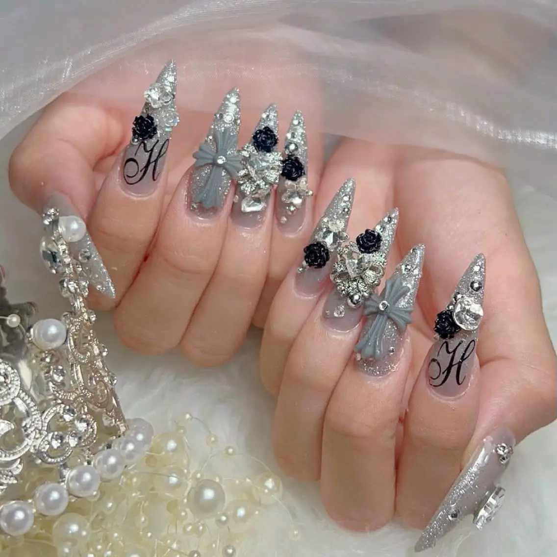 ネイル オーロラネイル クリアネイル 成人式 フラッシュネイル ジェルネイル ハンドネイル Amee Nail Salonのネイルデザイン