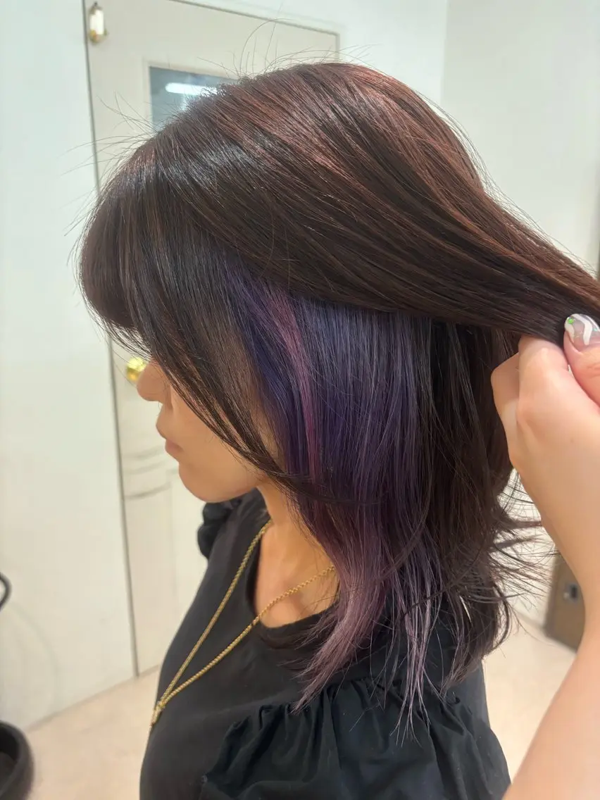 ミディアム カラー ブラウンカラー インナーカラー ピンクカラー ピンクブラウン 室谷 ゆりあのヘアスタイル