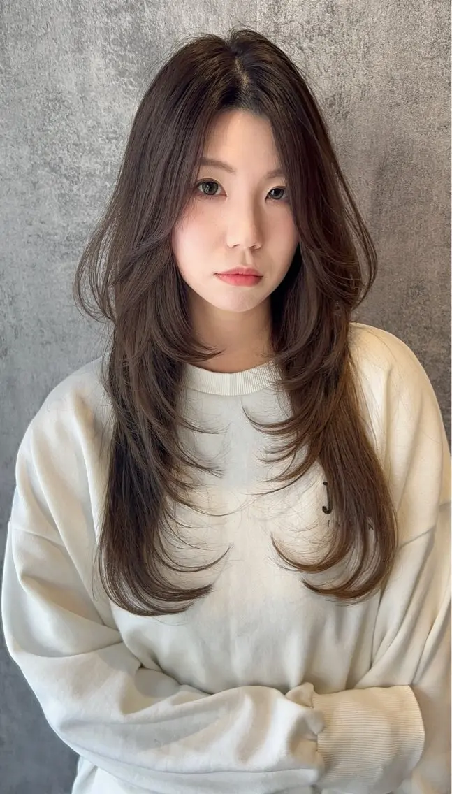 ロング 篠塚 純のヘアスタイル