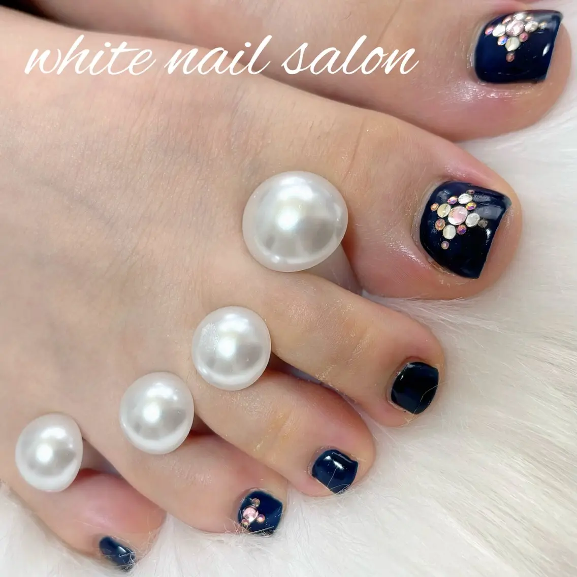 ネイル ホワイト フットネイル white nail salonのネイルデザイン