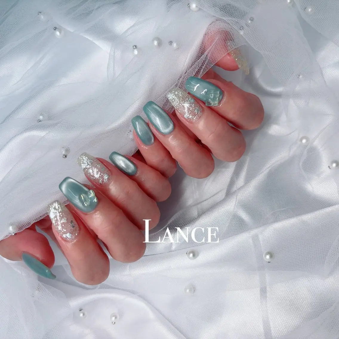 ネイル オーロラネイル フットネイル 氷ネイル・うるうるネイル キラキラネイル 韓国ネイル Lance nailのネイルデザイン