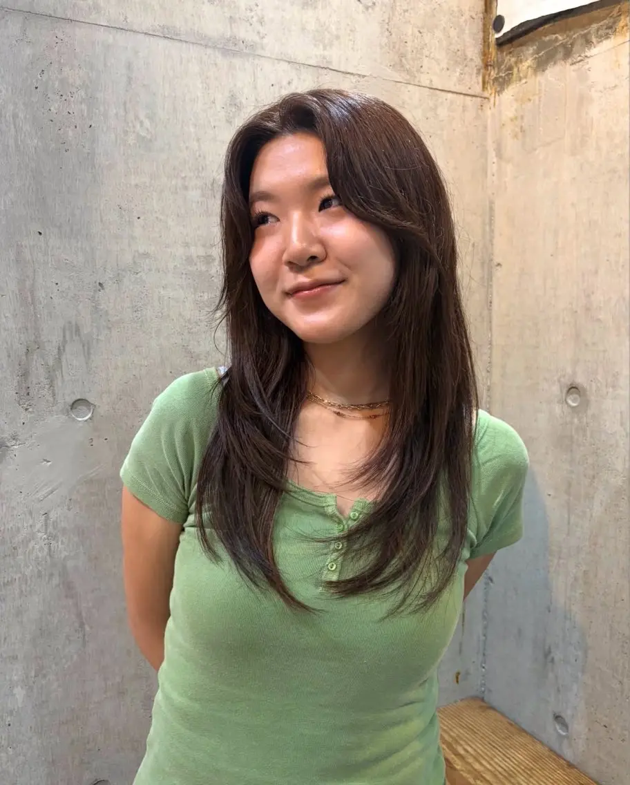 ロング カラー ブラウンカラー 石井 ひなののヘアスタイル