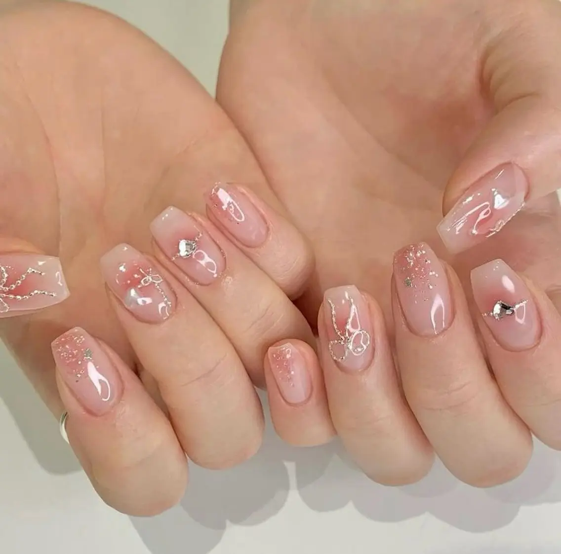 ネイル フレンチネイル ジェルネイル 韓国ネイル マグネットネイル マグネットフレンチ akina nailsのネイルデザイン