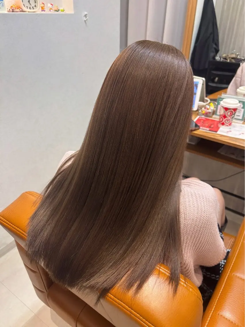 ロング 【完全個室】髪質改善 暖色カラー/山崎唯奈のヘアスタイル