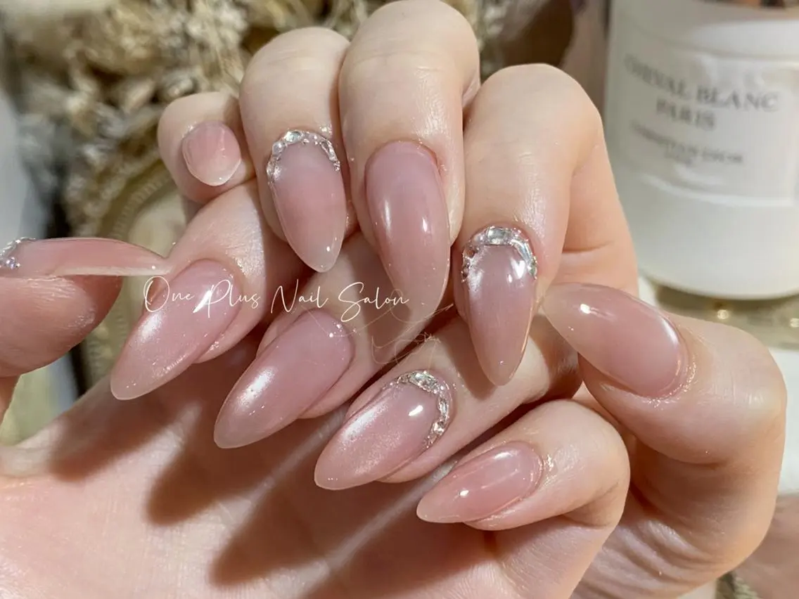ネイル One Plus Nail Salonのネイルデザイン
