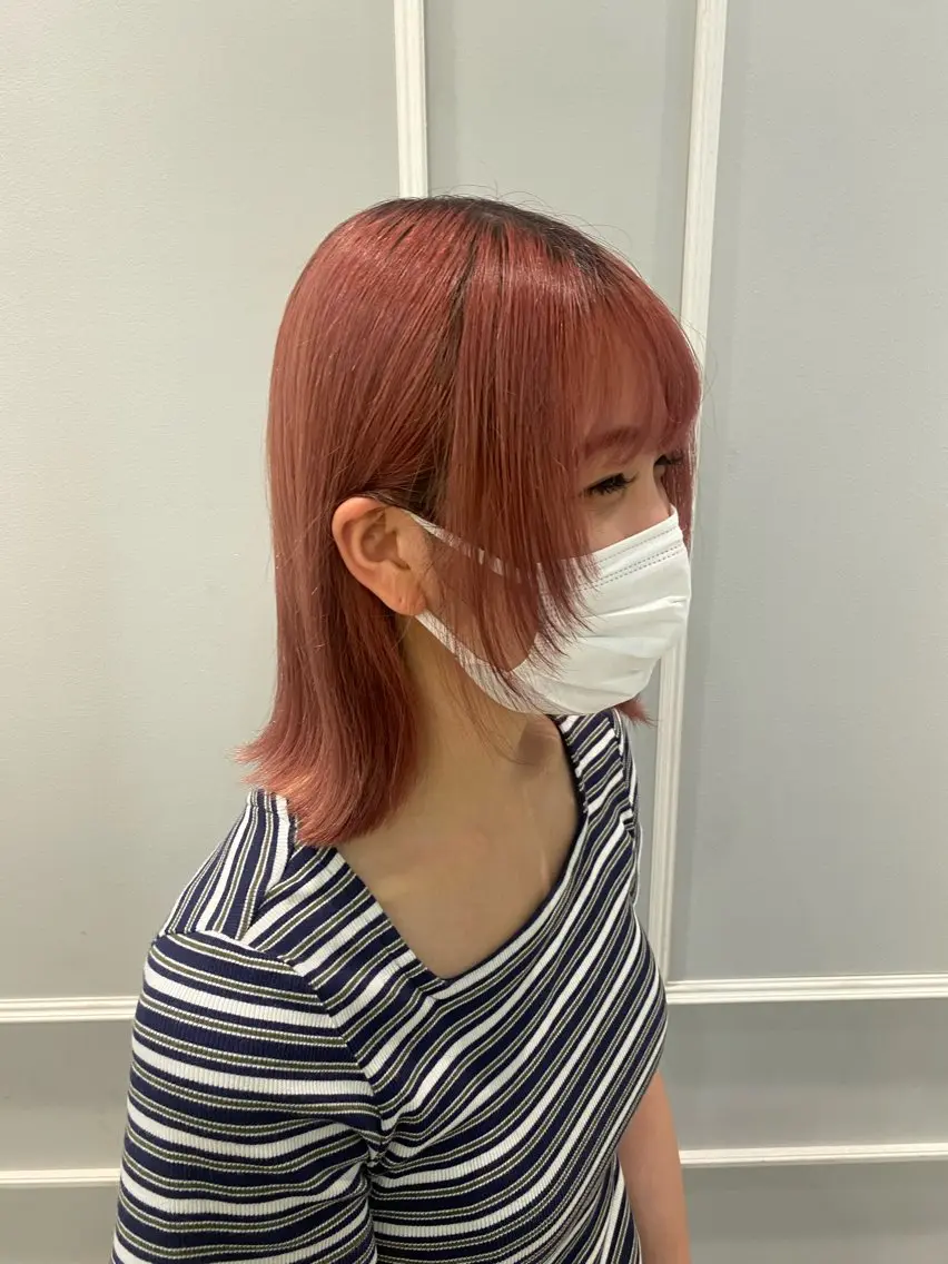 ミディアム 顔まわりレイヤー 顔周りカット レイヤーカット 外ハネヘア 韓国ヘア🍒渡辺 咲🍒のヘアスタイル
