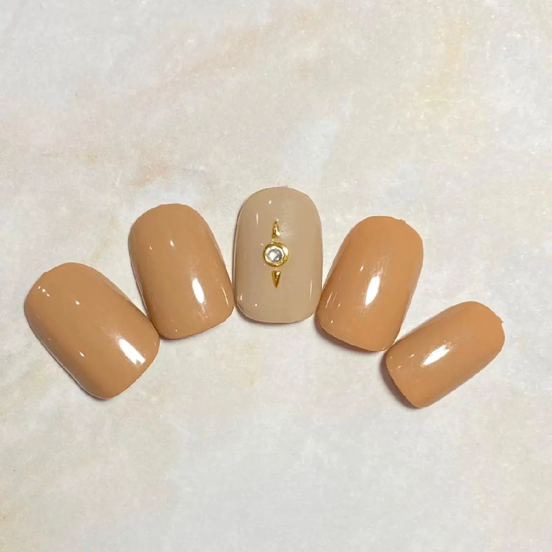 ネイル アートネイル ワンカラーネイル ハンドネイル Nail&eye Belire 新宿のネイルデザイン