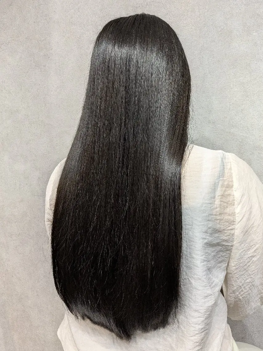 ロング トリートメント 陽葵 (hinata)のヘアスタイル