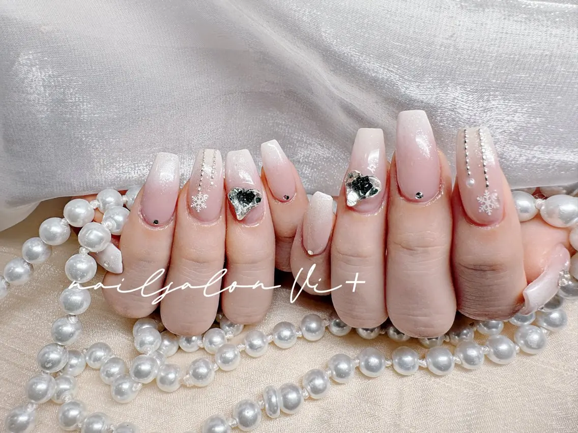 ネイル ハンドネイル ✨Nailsalon Vi+✨のネイルデザイン