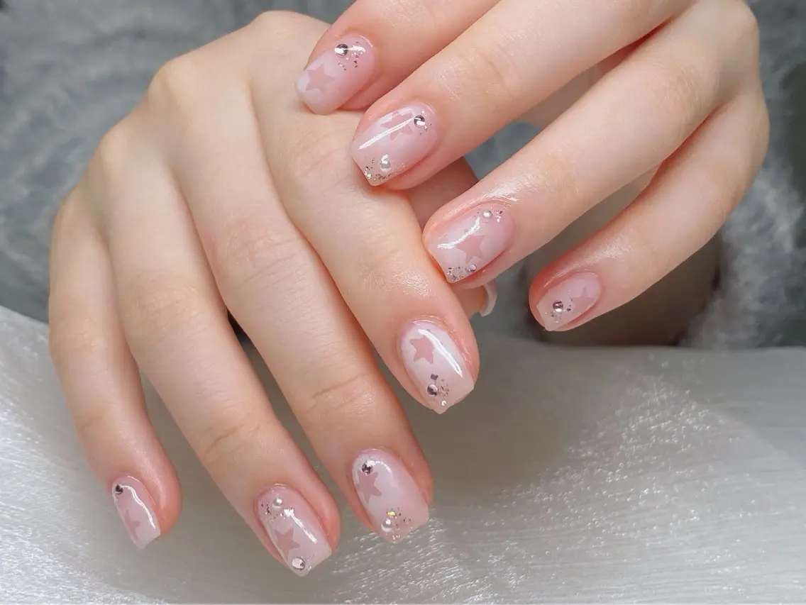 ネイル アートネイル チークネイル 長さ出し フラッシュネイル フットネイル ハンドネイル Nail Ann【西川口店】のネイルデザイン