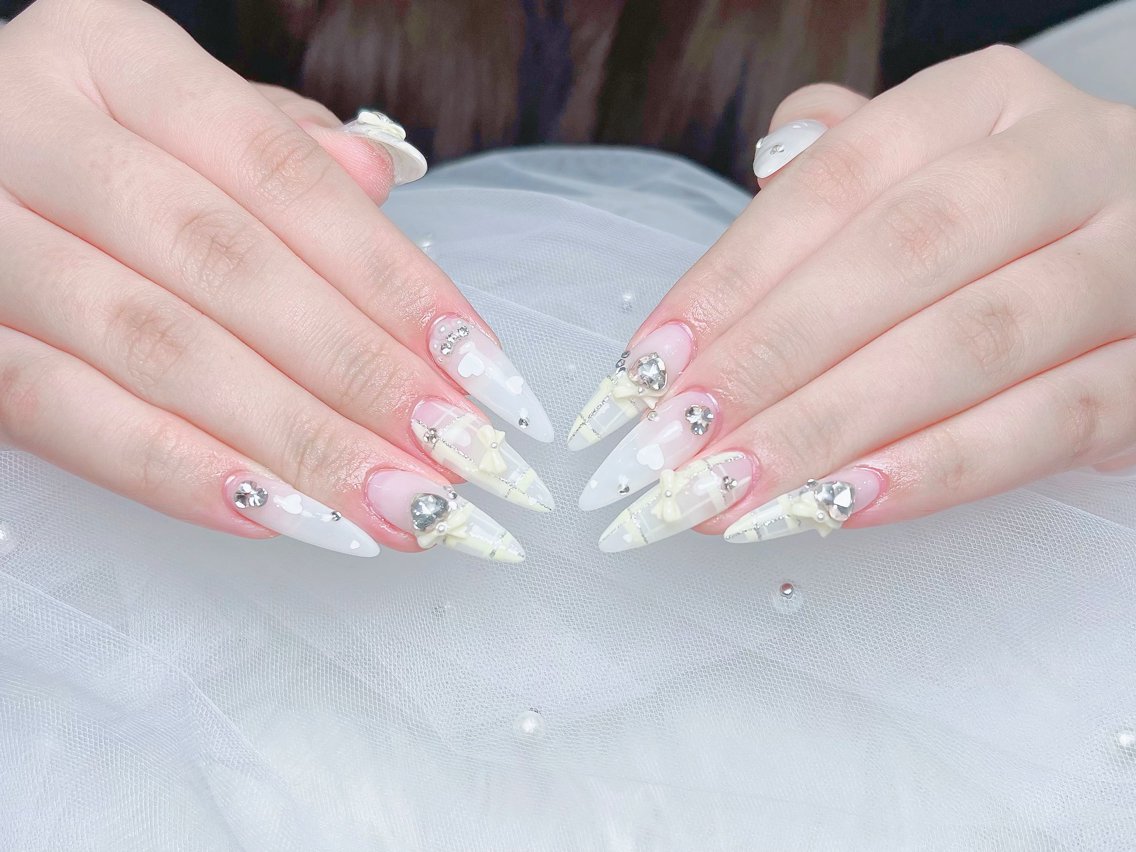ネイル チークネイル 長さ出し フレンチネイル ジェルネイル ガーリー Sora Nail Studioのネイルデザイン