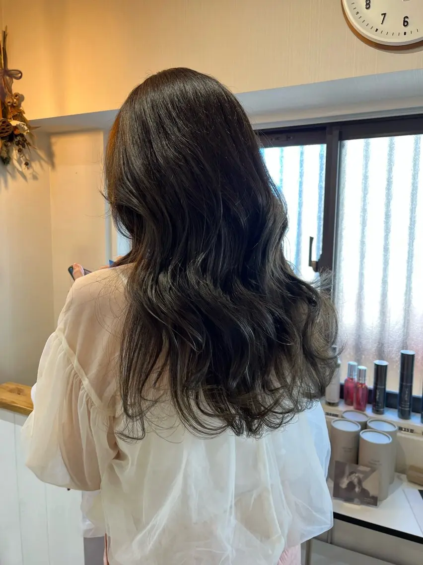 ロング カラー 下石怜子/レイヤー/ 透明感カラーのヘアスタイル