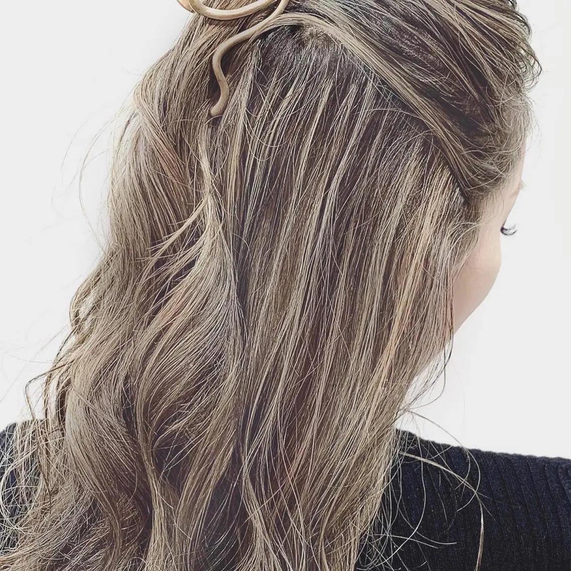 ロング カラー パーマ ヘアアレンジ アイブロウ モテ髪💛美髪矯正 ✨艶髪特化🫧山根のヘアスタイル