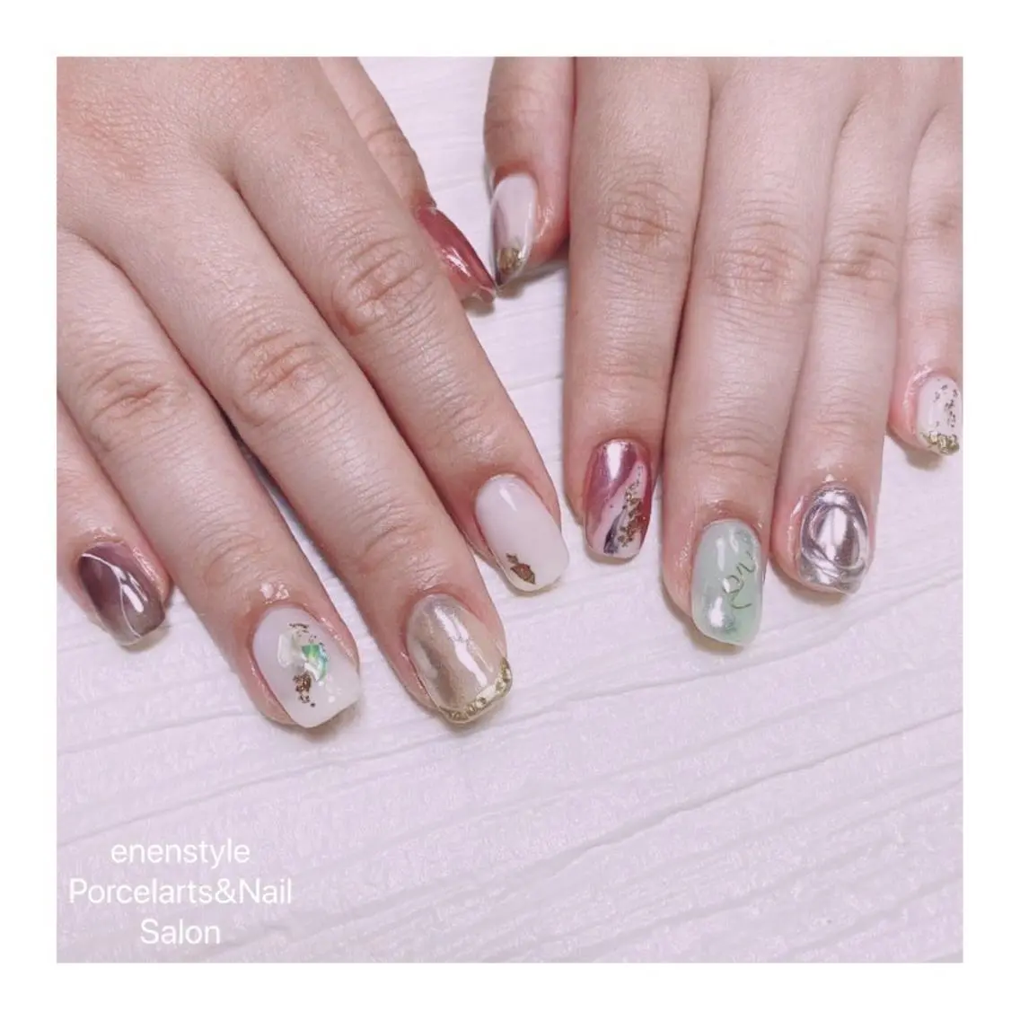 ミディアム ネイル ハンドネイル 🐾enen style 🐾のネイルデザイン