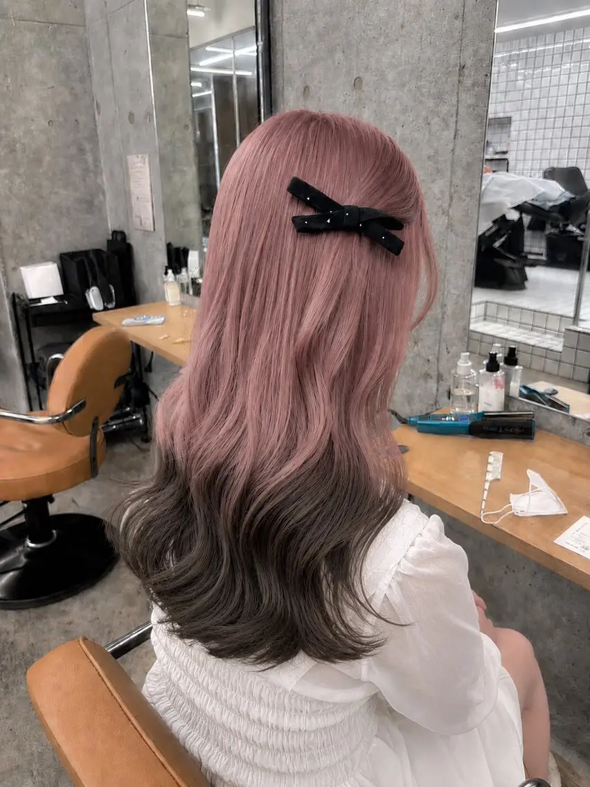 ✝️期間限定✝️ブリーチ１回➕デザインカラー➕トリートメントの写真