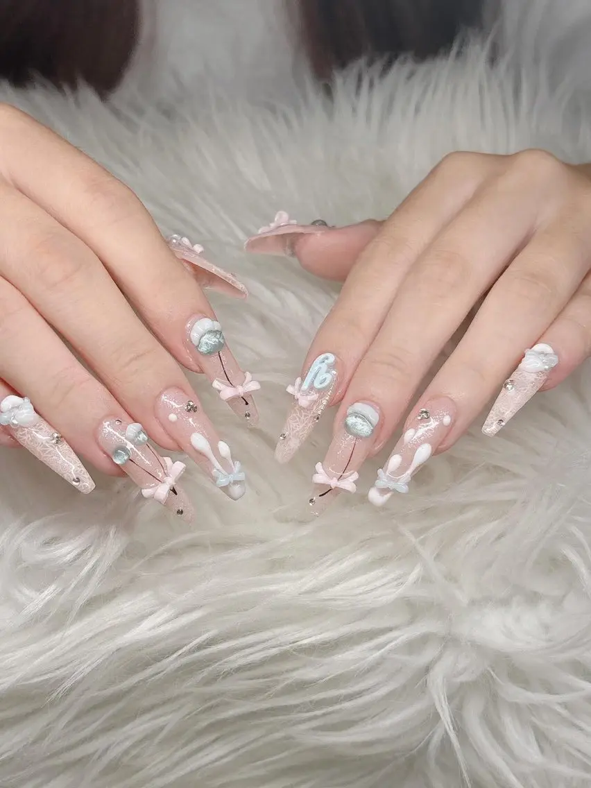 ネイル Lee Nailsのネイルデザイン