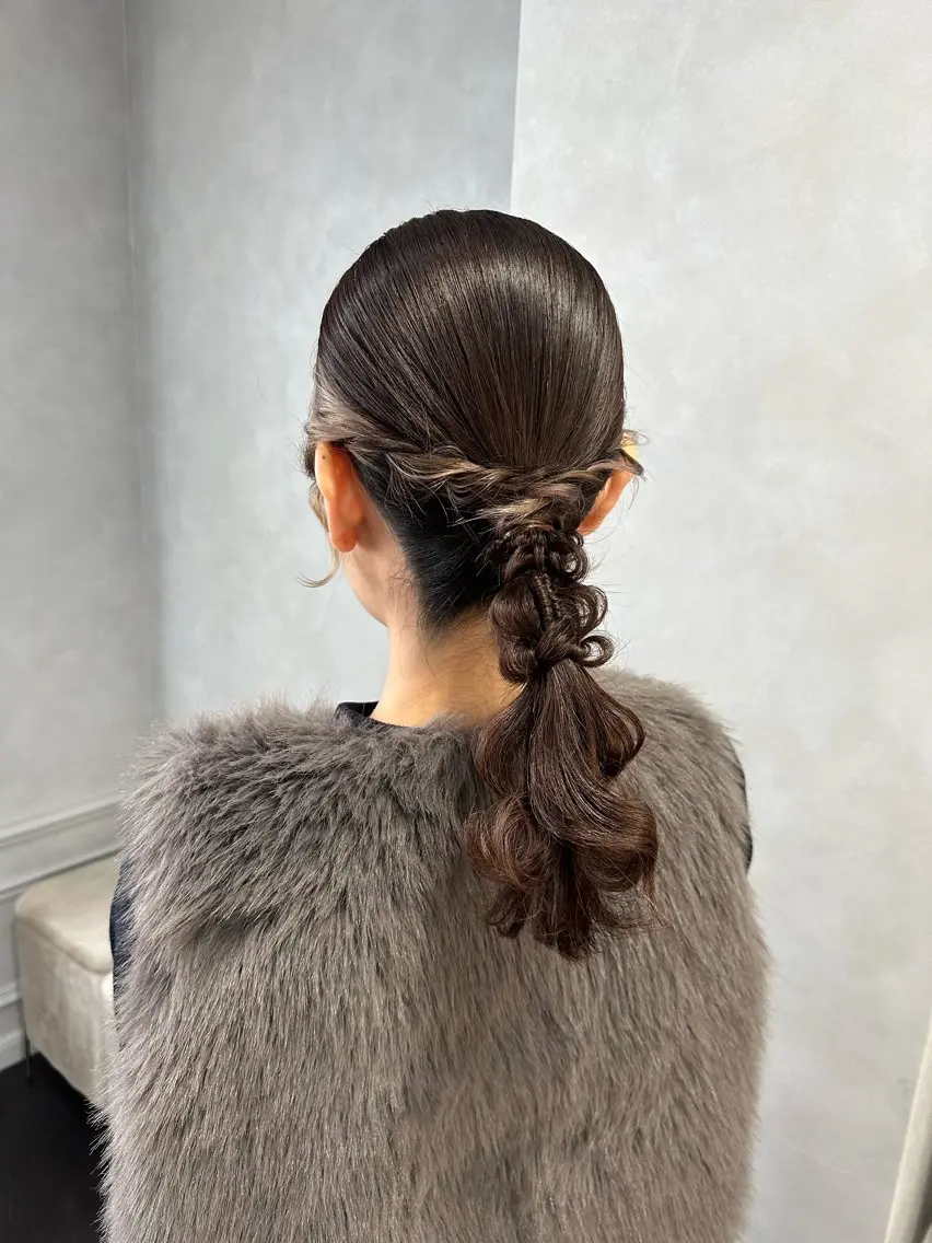 ヘアアレンジ WILLOW 荒木 茉菜香の眉毛・アイブロウイメージ