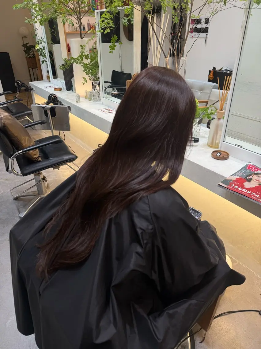 ロング カラー ワンホンヘア 【 SHELHA 】 コトネのヘアスタイル
