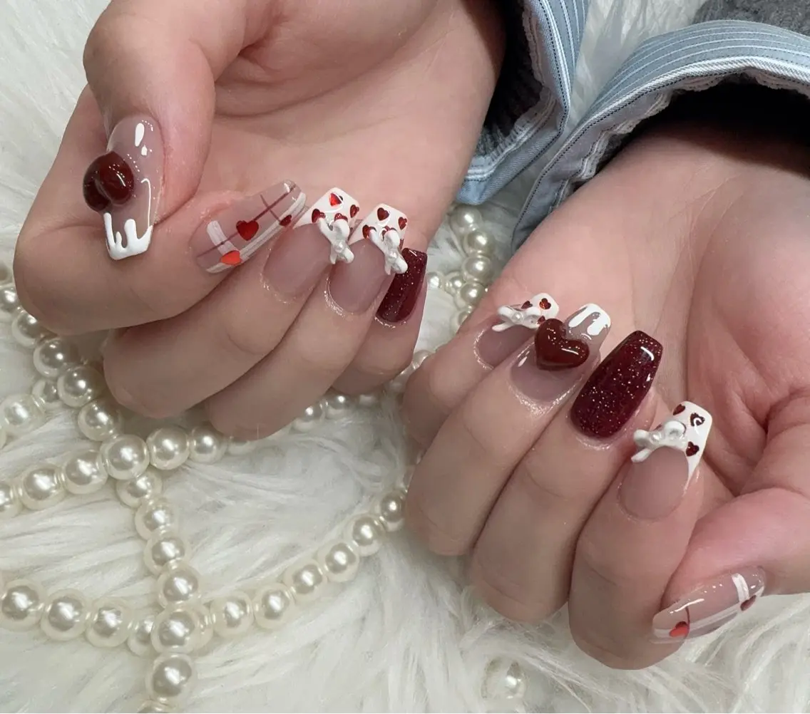 ネイル バレンタイン ハンドネイル &ME ネイルサロンのネイルデザイン