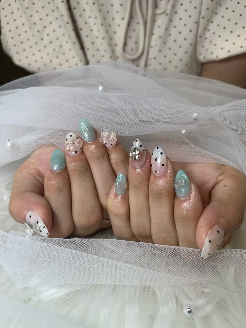 ネイル ハンドネイル NiJi Nailsのネイルデザイン