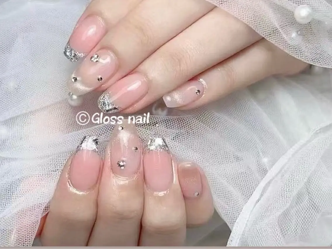 ネイル miho🍎 Gloss nailのネイルデザイン